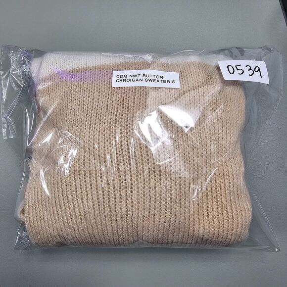 C+D+M NEW Sweater Size S Womens Orange Black Tan Button Cardigan Long Sleeve - Picture 13 of 13